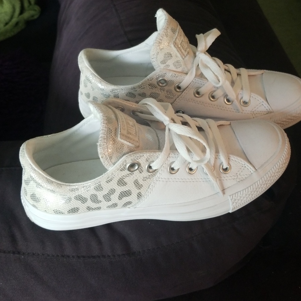 Leather converse with cheetah print sz 7
